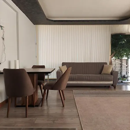 Merkezi Lueks Apartment *